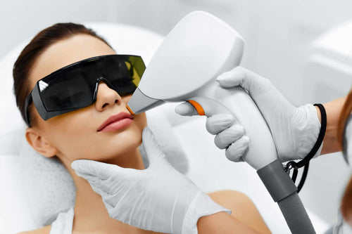 إزالة الشعر بتقنية الومضات الضوئية (IPL)